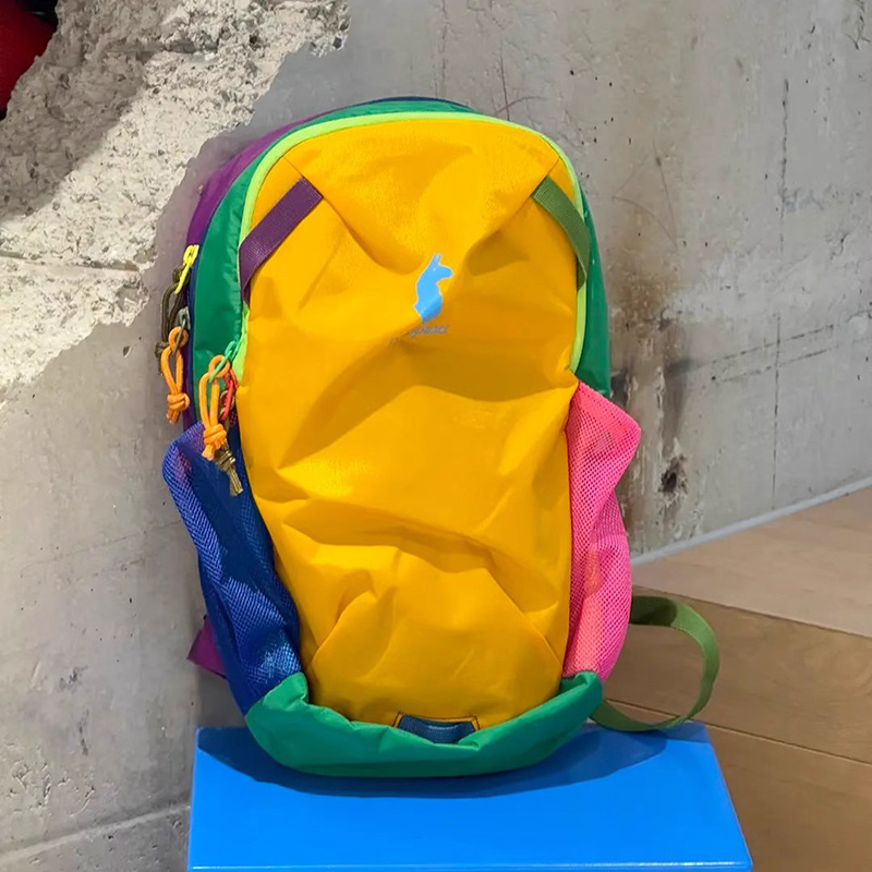 2025 新款多巴胺撞色羊驼双肩包12L 大容量户外登山包运动通勤包